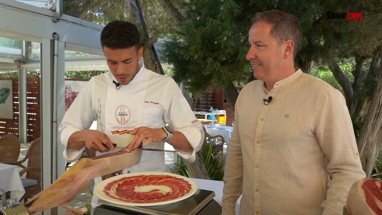 Capítulo 3: Cortador de jamón en restauración VIP