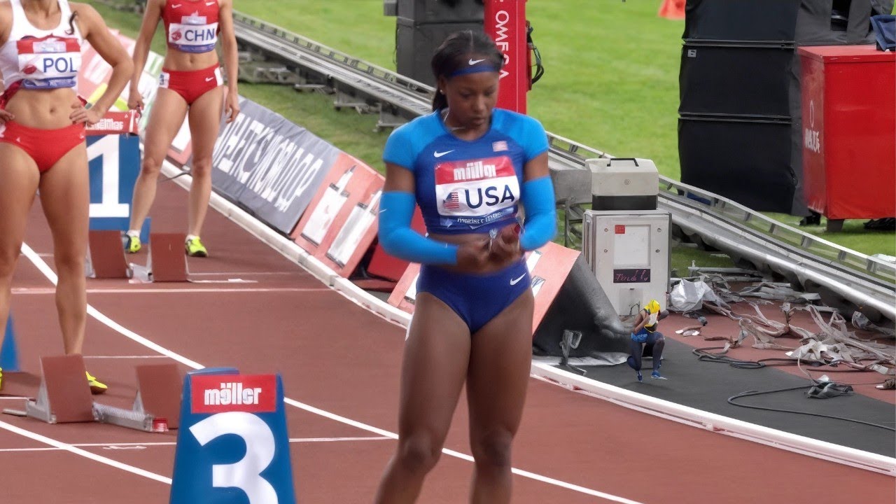 The Fastest Women's 4x100m We've Ever Seen | The Field Was Destroyed!