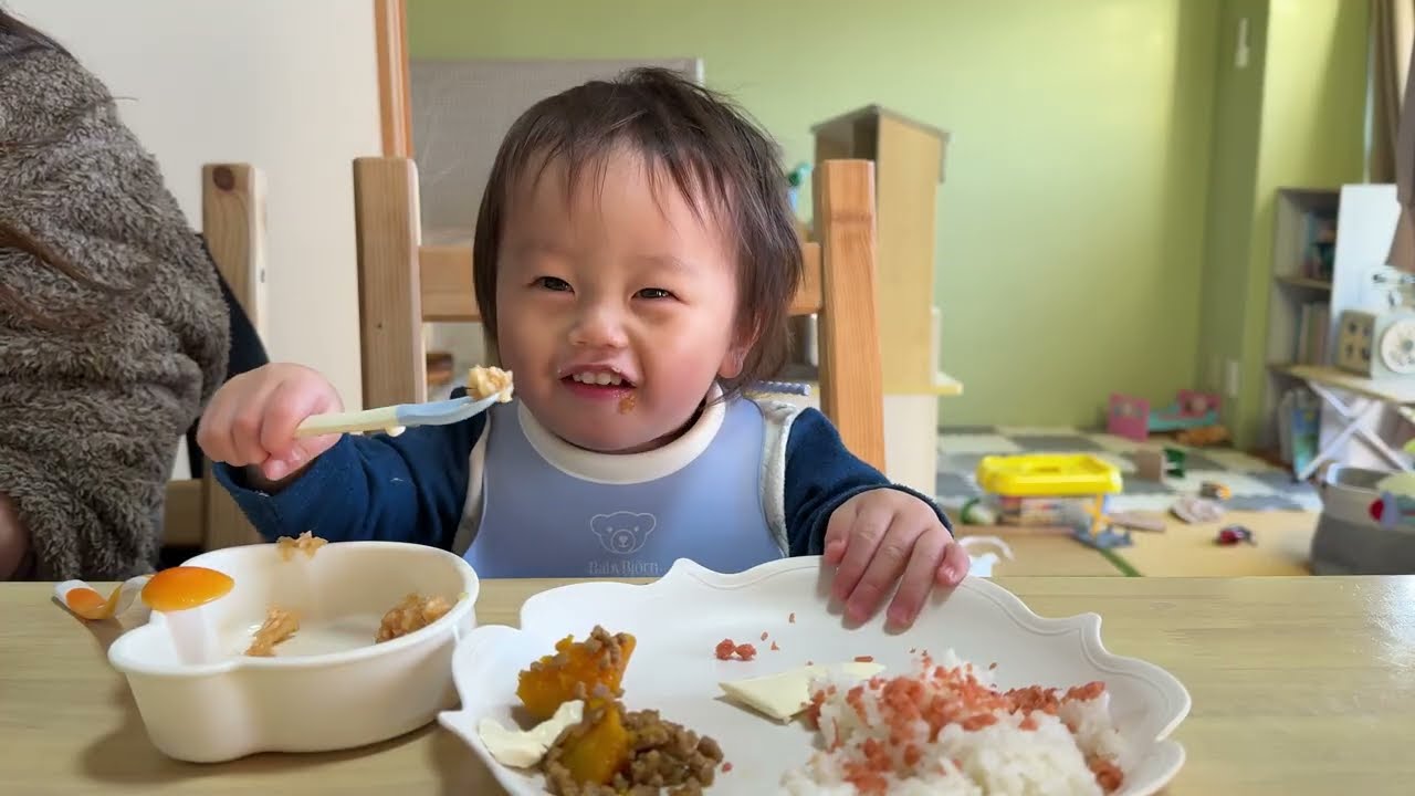 Salmon rice, cheese, boiled pumpkin, apple, soup We look forward to seeing you in 2026!