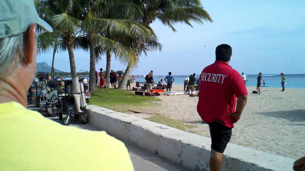 Hawaii Five-0 Filming: Scott Caan and Alex O'Loughlin Beach Scene