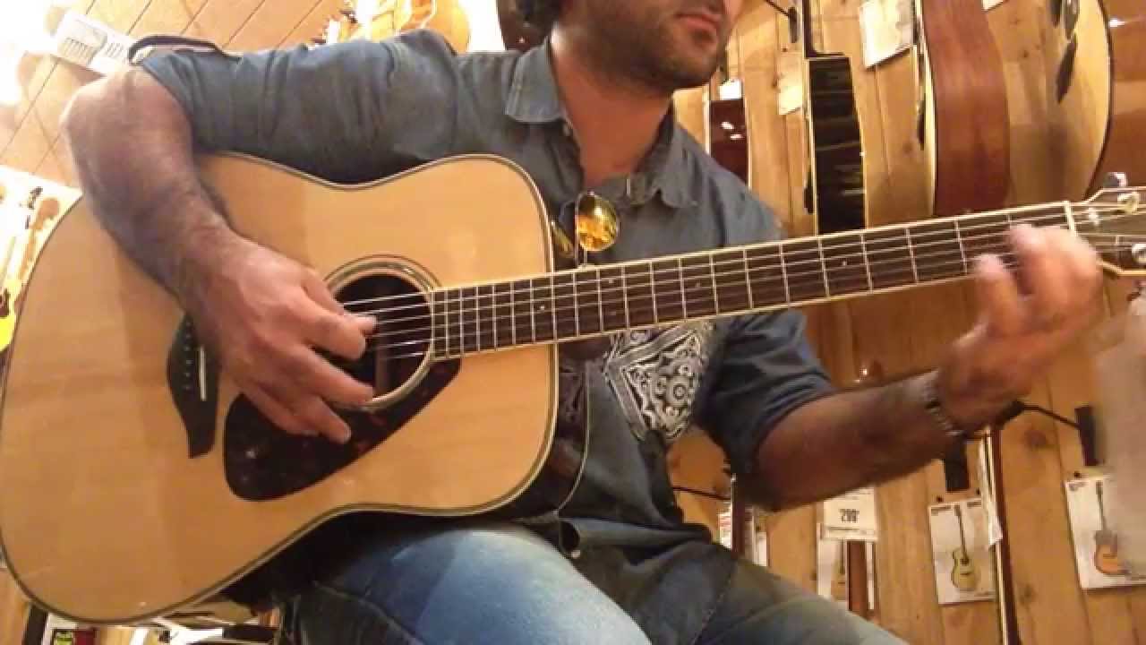 Test Guitar Yamaha FG730 Solid Top