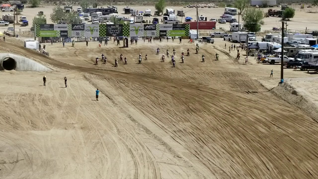 2019 WMN Racing Womens Motocross International First moto start Womens Beginner and novice