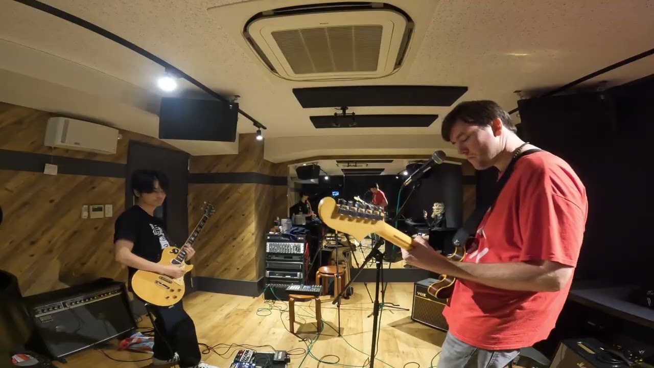 Radiohead - Present Tense (Live Cover by Joe and Taka)
