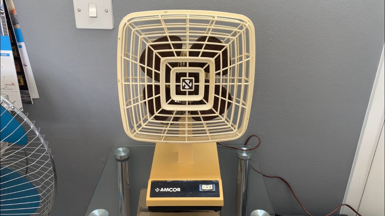 Vintage 1970’s Amcor Oscillating Desk Fan