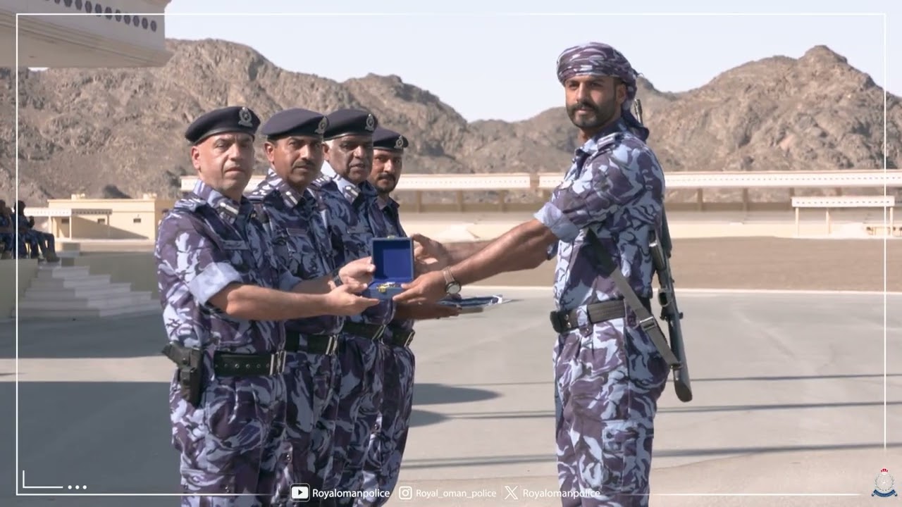 📽 تسجيل| العميد قائد شرطة محافظة الداخلية يسلم الجوائز للفائزين في بطولة الشرطة للرماية لعام 2024م.