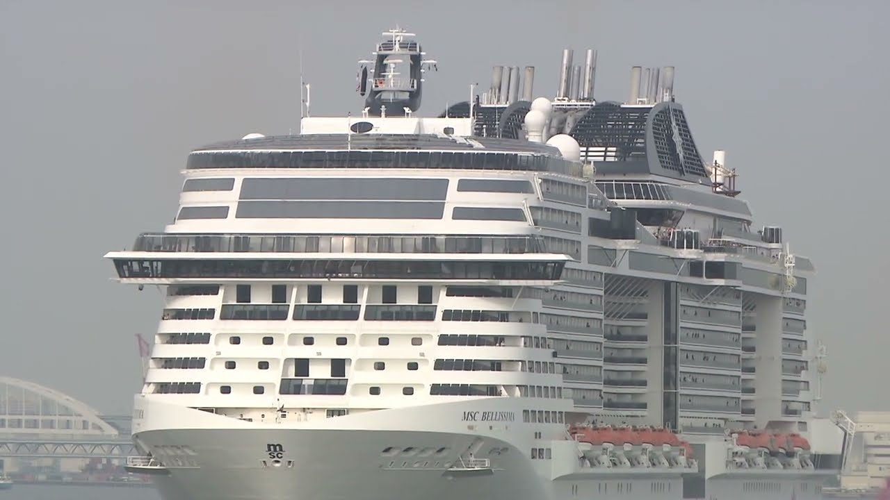 MSCベリッシマが神戸港に初入港　日本寄港最大級のクルーズ客船　総トン数は１７万トン超