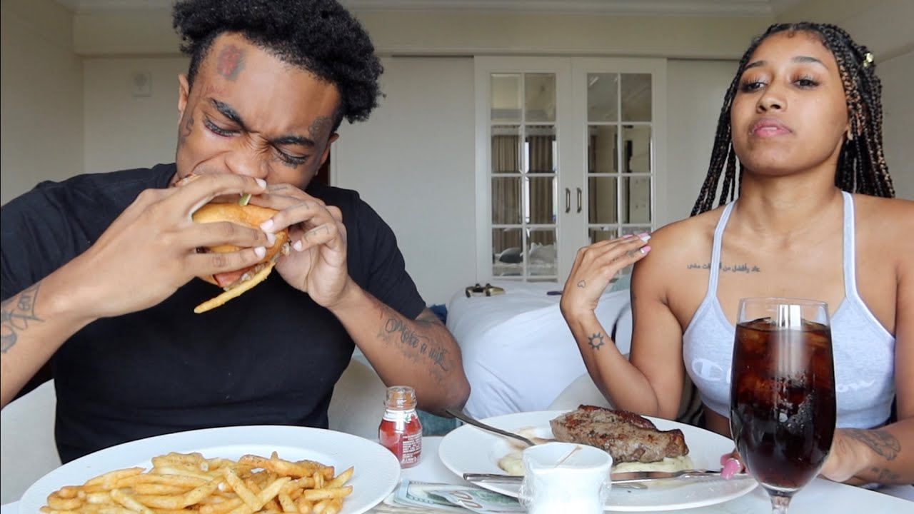 I'M IN THE FRIEND ZONE.. EXTREME MUKBANG W/ MY EX GIRLFRIEND .