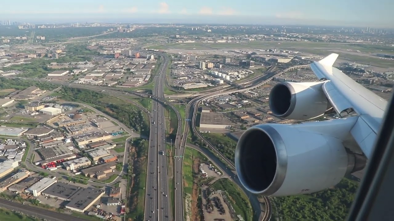 Powerful Lufthansa Boeing 747-400 Take-Off from Toronto Pearson Airport