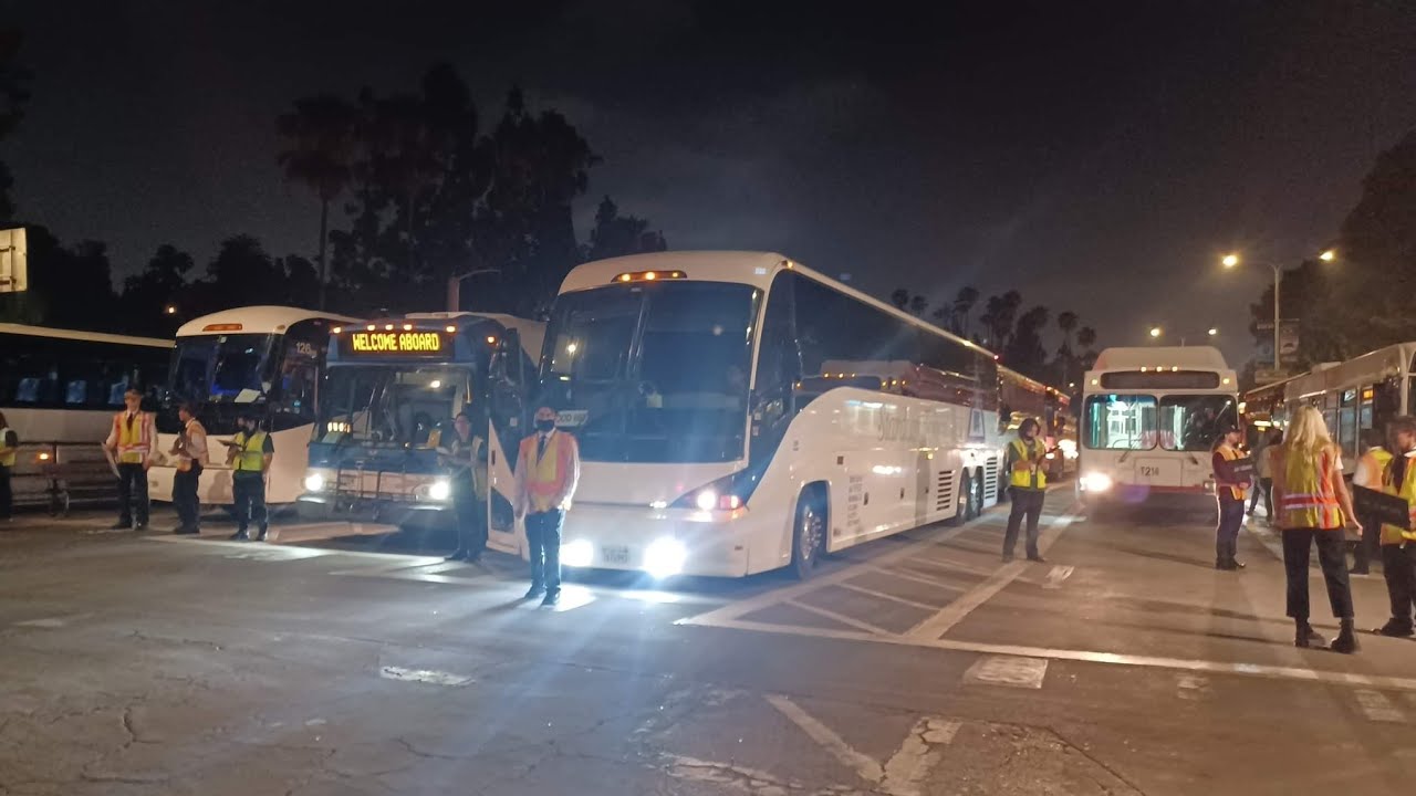 Buses at the Hollywood Bowl - 7/23/2022