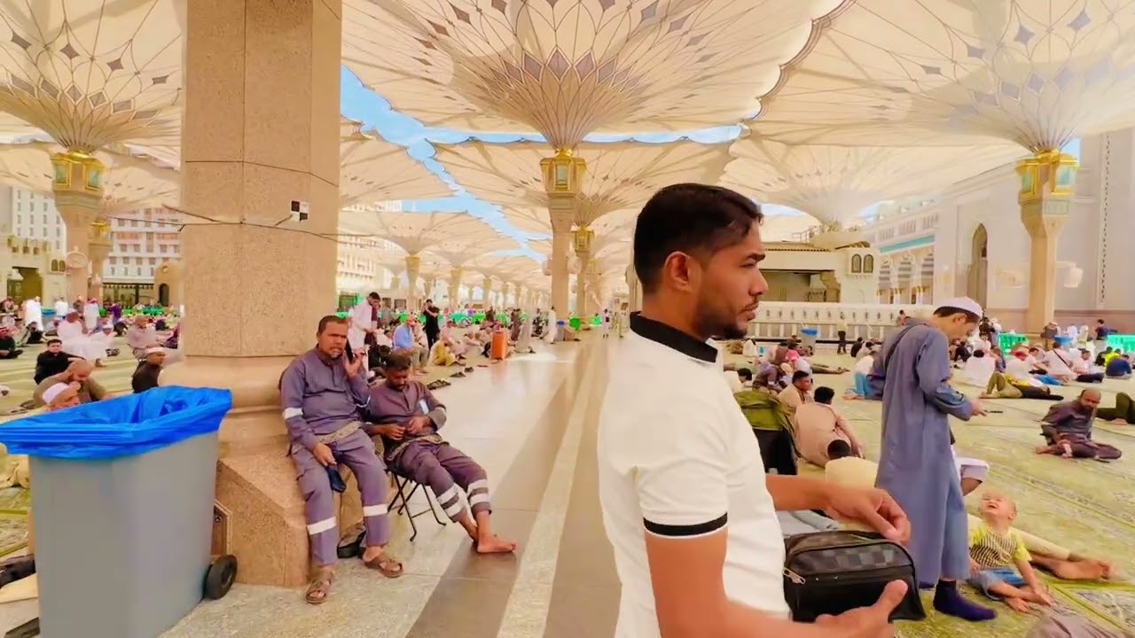 MOST BEAUTIFUL VOICE AND VIEW #video #viral #youtubeshorts #youtube #voice #madina 