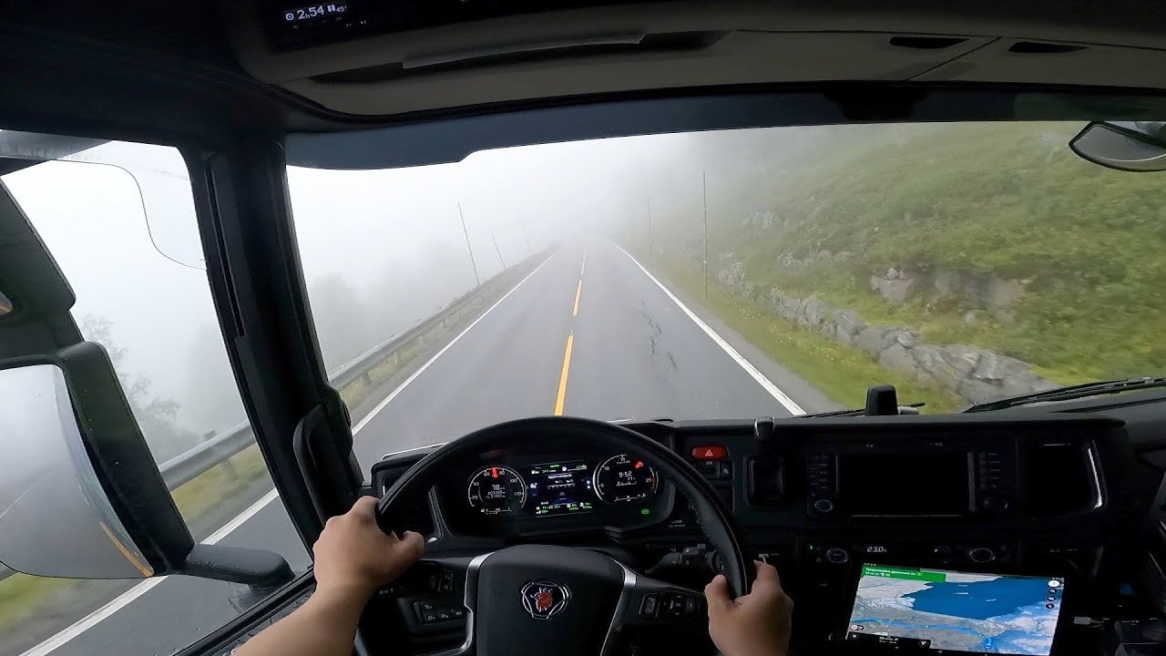 POV Driving Scania S540 - Driving fog. Voringsfossen