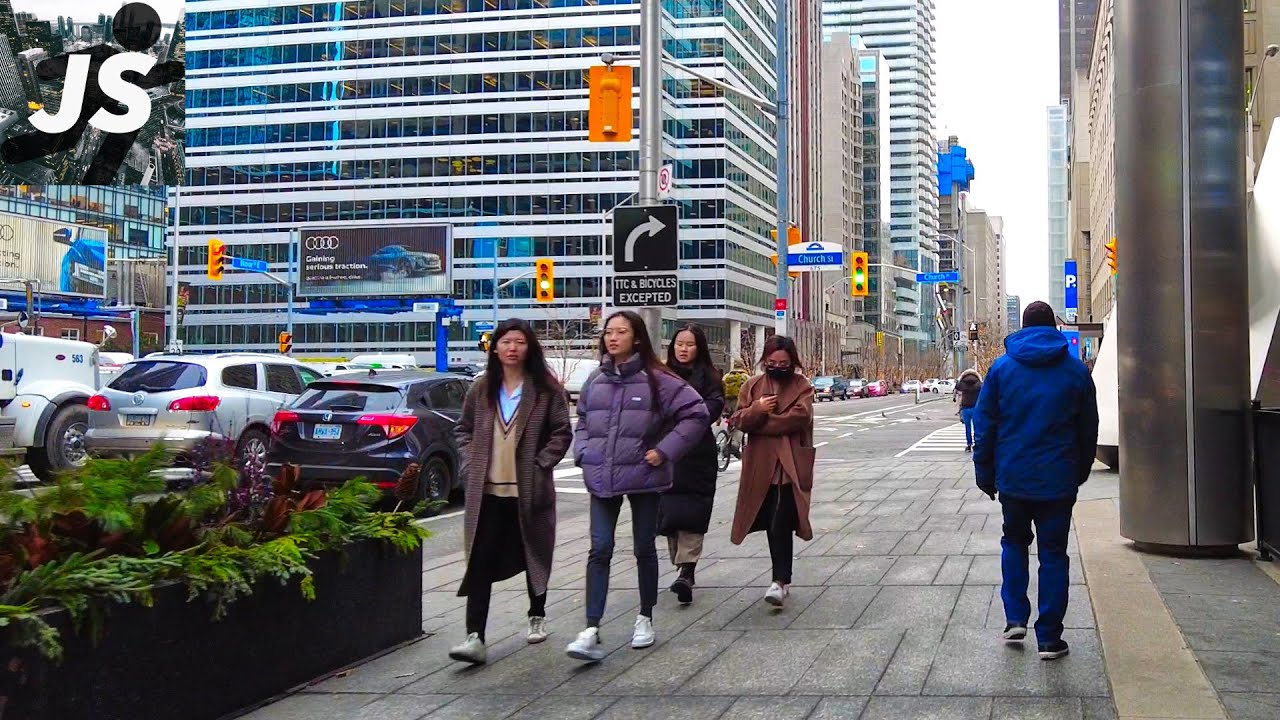 Sherbourne Station to Summerhill | Toronto Walk (Dec 2022)