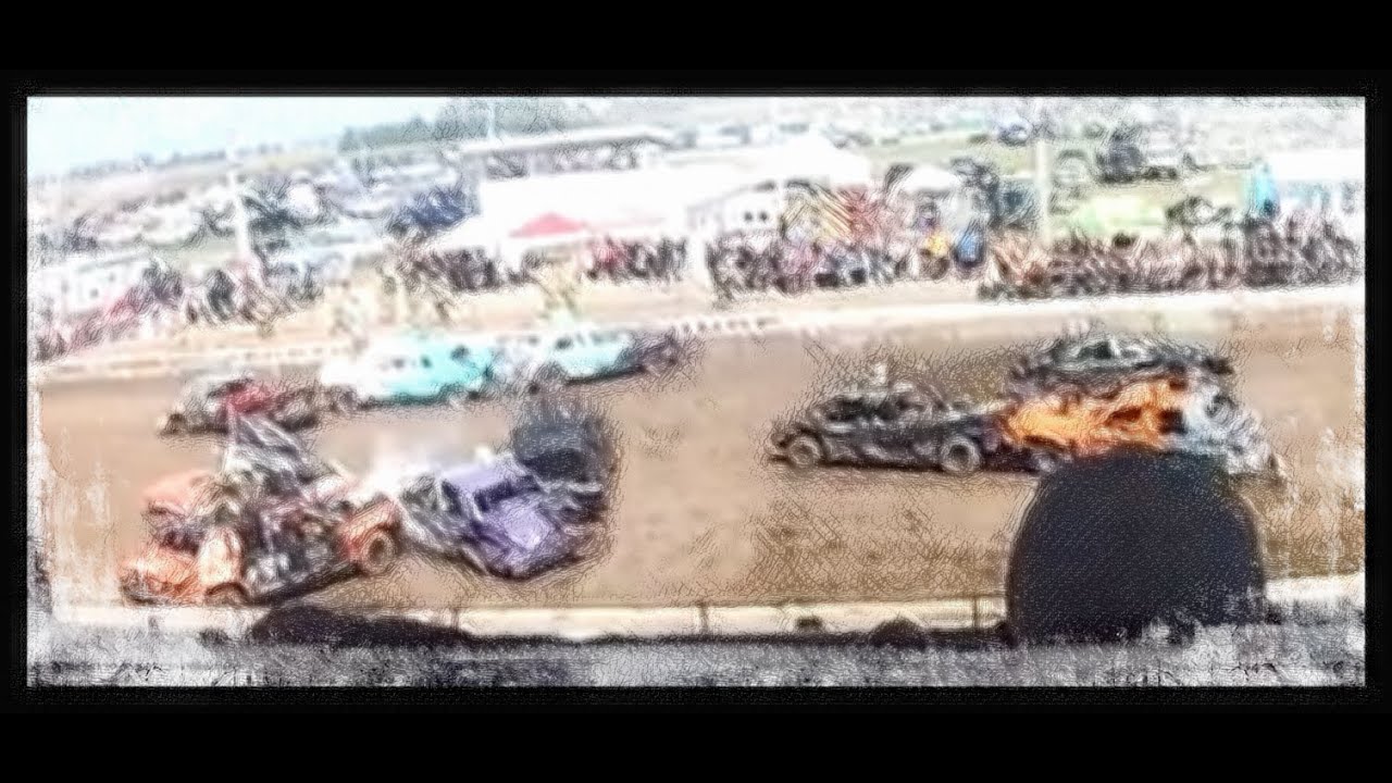 2021 Boone County Fair Demolition Derby Heat 3