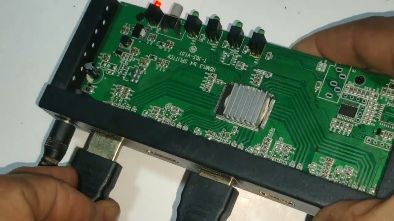 😍😱🥰إصلاح جهاز 1080p hdmi 1x4 splitter🥰😍