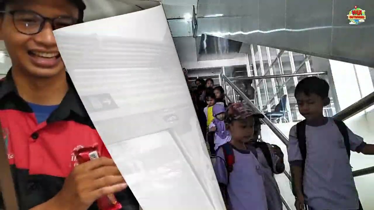 TK KURNIA MANUKAN WETAN SURABAYA
