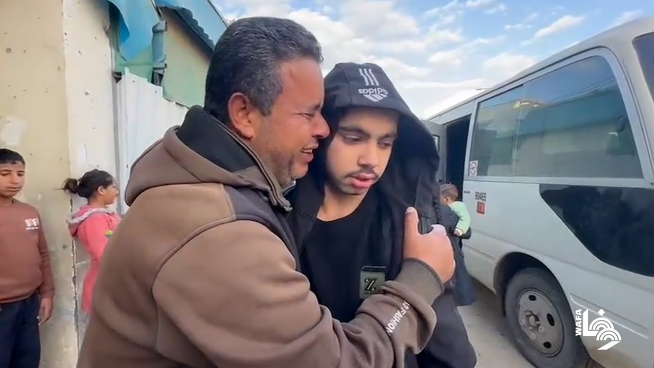 نقل 8 معتقلين من قطاع غزة لمستشفى الأقصى في دير البلح بعد الإفراج عنهم من سجون الاحتلال الإسرائيلي