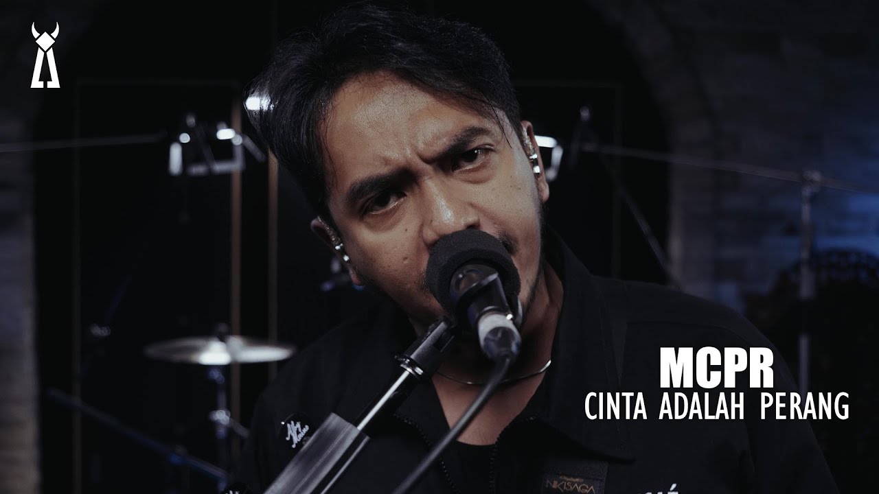 MCPR - Cinta Adalah Perang // PELATAR LIVE