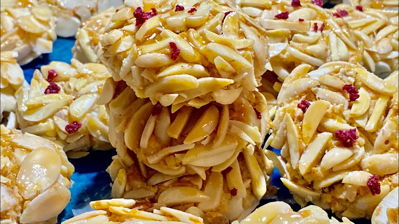 غريبة اللوز بكريمة الحامض لأغلى متتبعة تعليكة والمذاق#oumfadwa#حلويات_سهلة #حلويات_مغربية 🇲🇦👍👌
