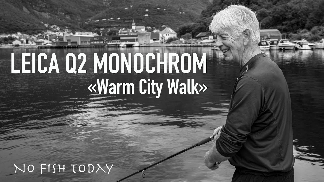 Leica Q2 Monochrom - Warm City Walk