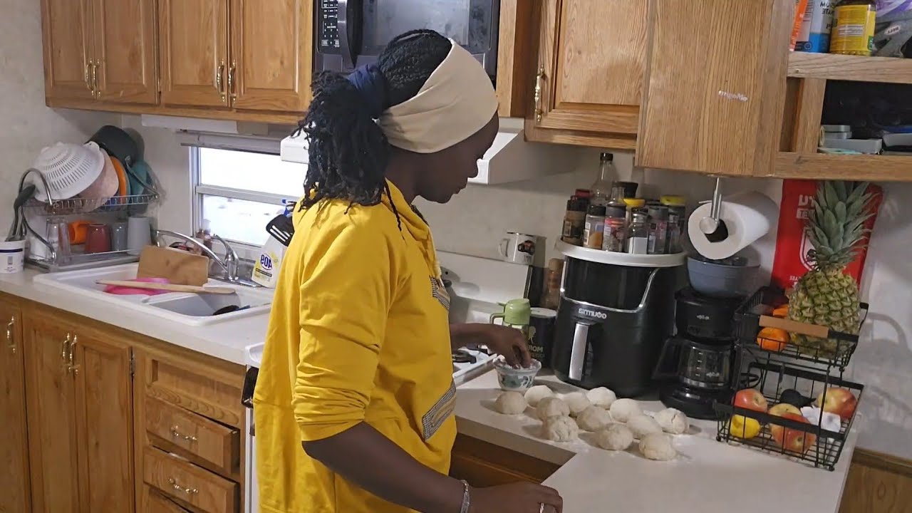 Najua nmepika mbaya leo lakini msirushe mawe BabaJimmy atakula kweli?🤣🤣🤣🤣