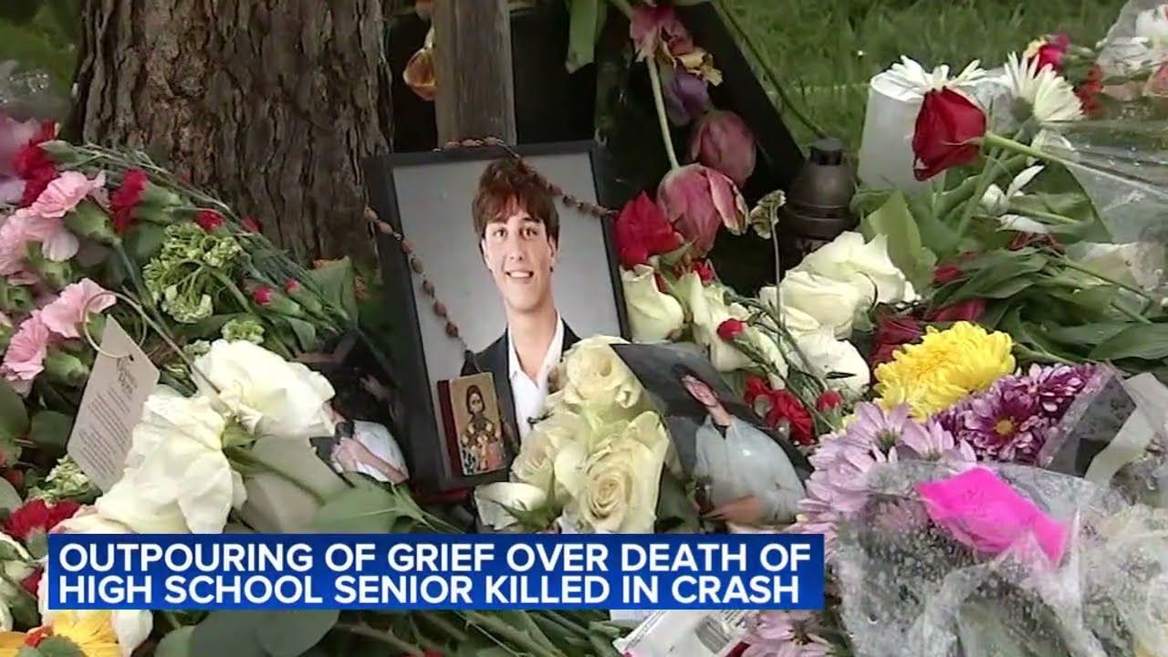 Memorial grows for high school student killed in tragic Glenview crash