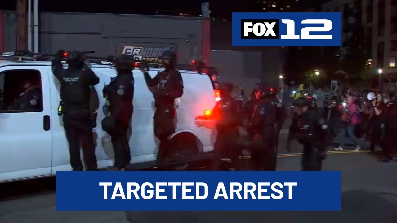 ICE supporters, protesters face off at Portland ICE building; 2 arrests [Pt 1]