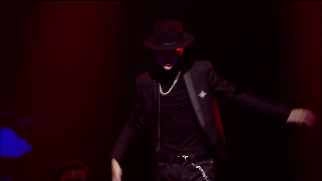 湖南卫视嗨爆夜王一博《YiBo's Stage》，带来惊艳舞步！