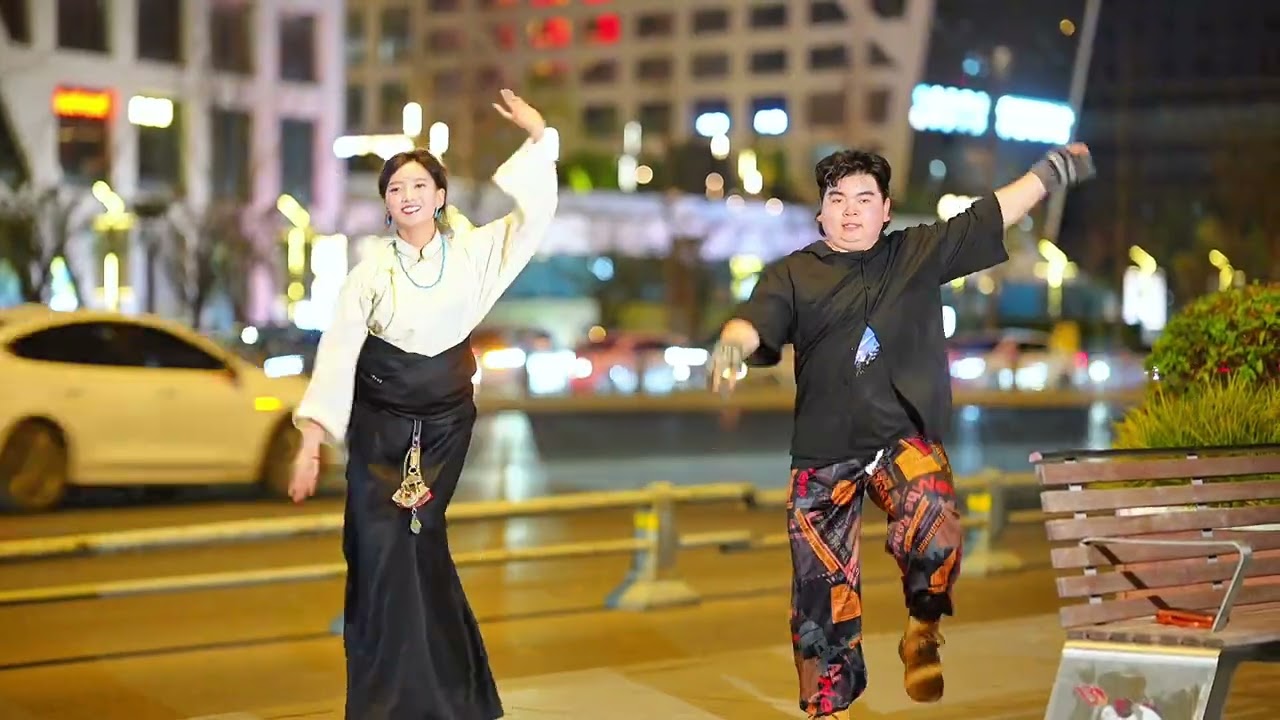 《Song And Dance Of 3 Dances》 Pema Choedon, Little Pudge 《歌舞三舞》白玛曲珠、小胖