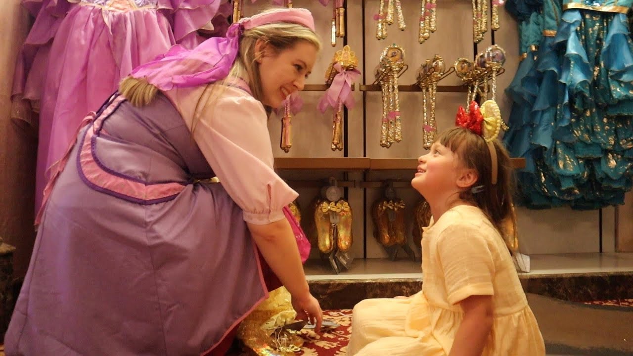 Bibbidi Bobbidi Boutique Grand Opening Day #disney #bibbidibobbidiboo