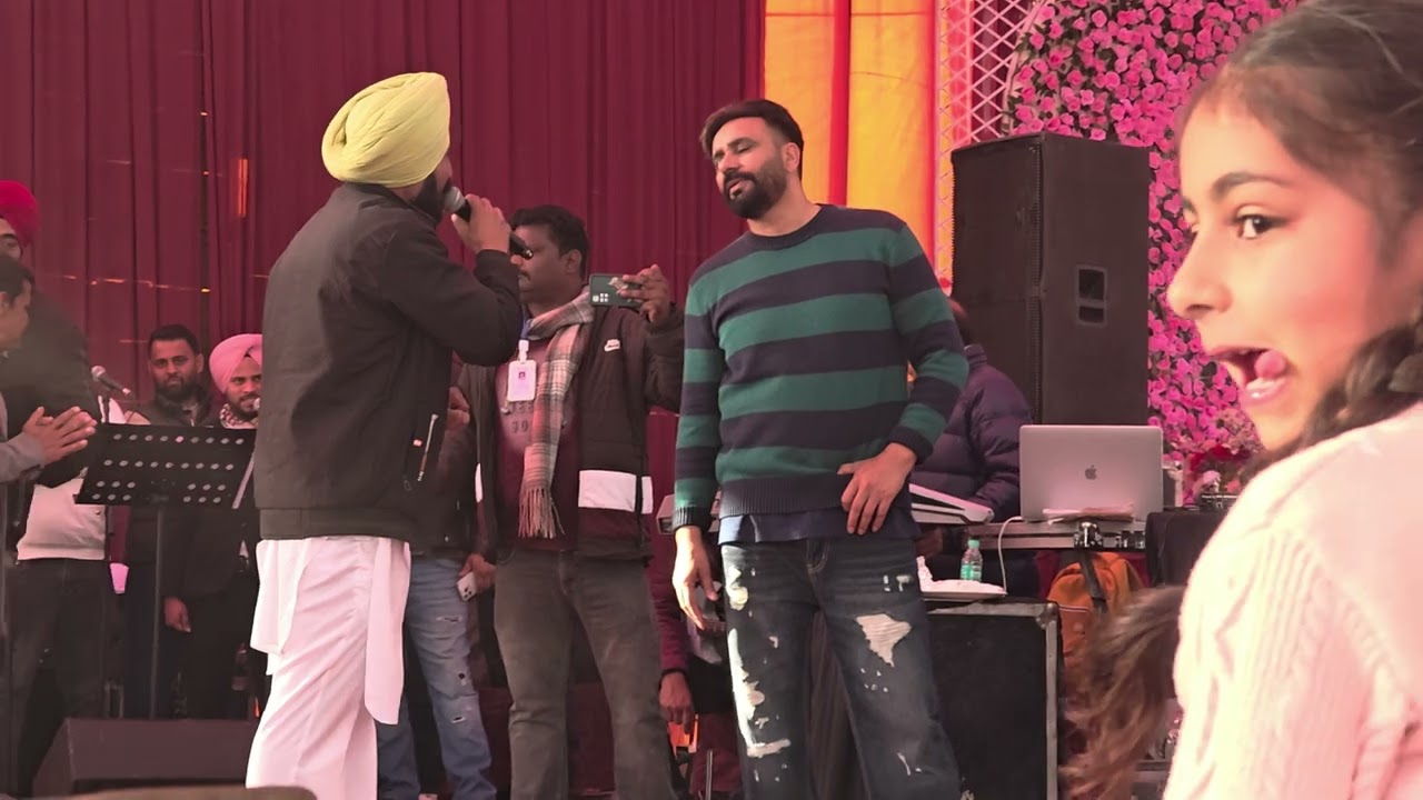 मेरे भतीजे की शादी मे एंकर  राजलहेड़ी ने बांधे बब्बू मान की तारीफो के पुल #Punjabi# Babbu Mann Fan