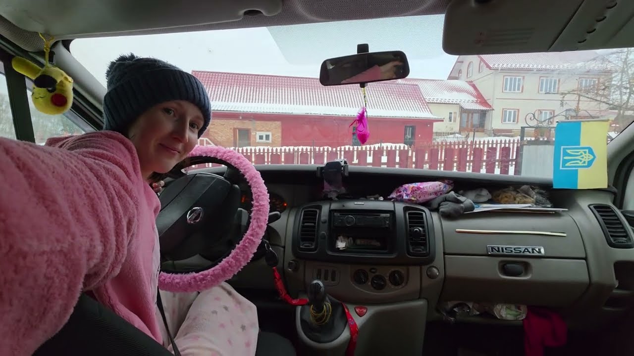 Binaural ASMR: 6-Speed Manual Transmission Sounds 🔊 Woman Driving Manual Car 🚀