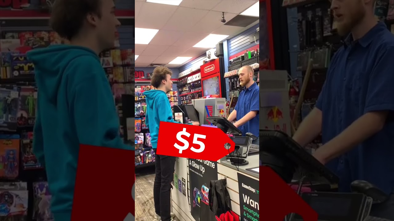 Сотрудник GameStop в шоке от витрины!