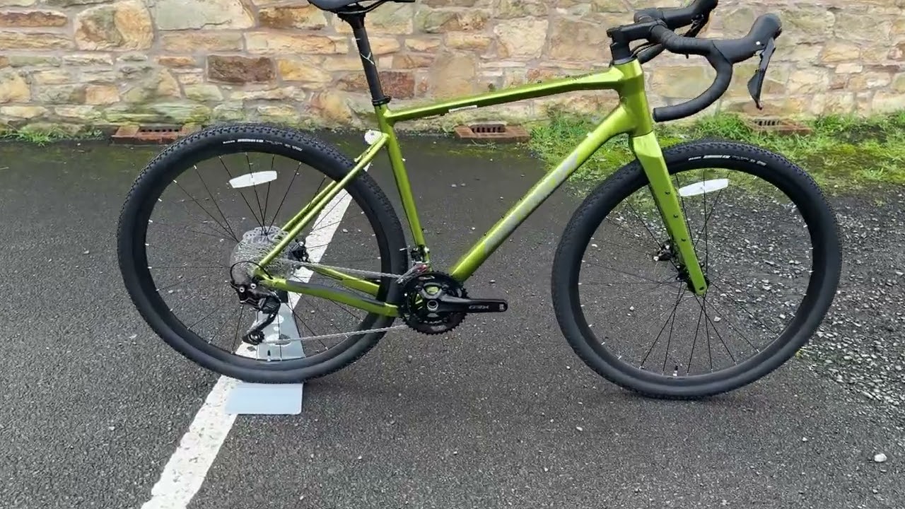 2025 Merida Silex 400 in Green/Grey/Black 