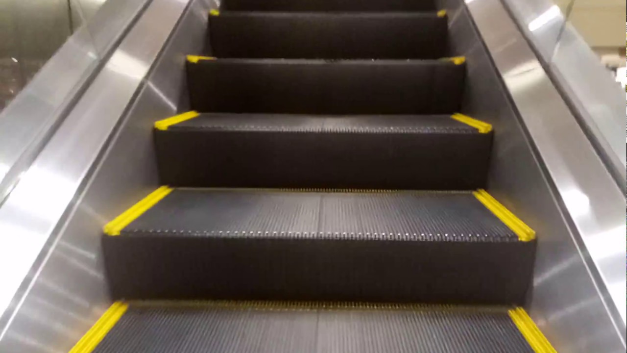 Mitsubishi Escalators @ SOGO Departement Store Tunjungan Plaza 4 Surabaya