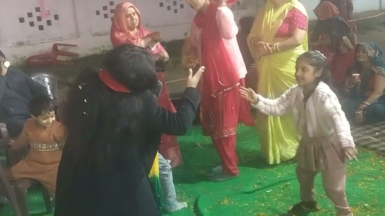 Singer Priya mahor Shyam bhajan