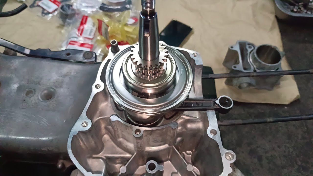 ผ่าเครื่อง PCXปี 2017..เก็บสภาพเครื่องยนต์ขี่กลับบ้านปีใหม่...