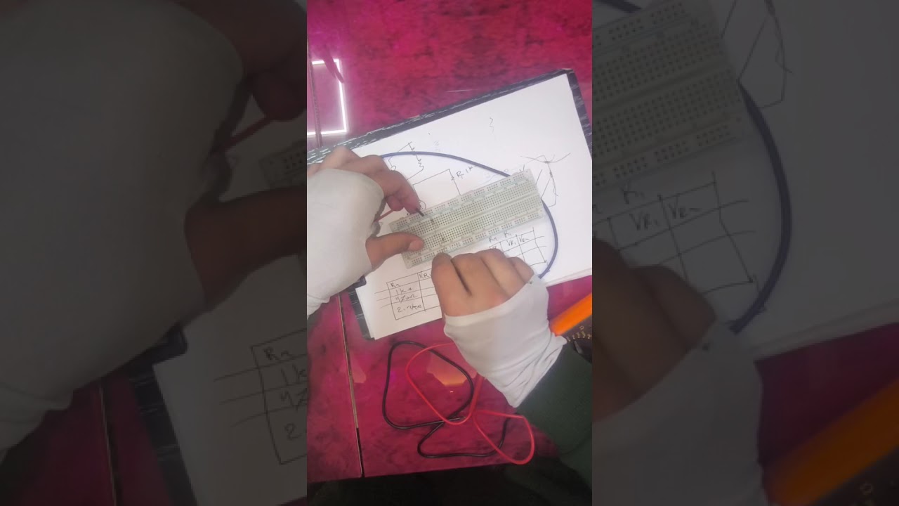 تجربة المقاومة المتغيرة يعني من انغير المقاومة نشوف الفولت شلون يتغير 