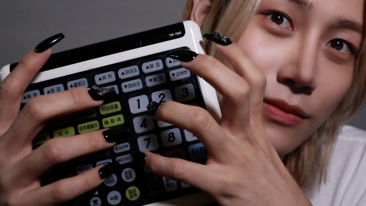 네일아트 한 남자의 빠른 탭핑 ASMR