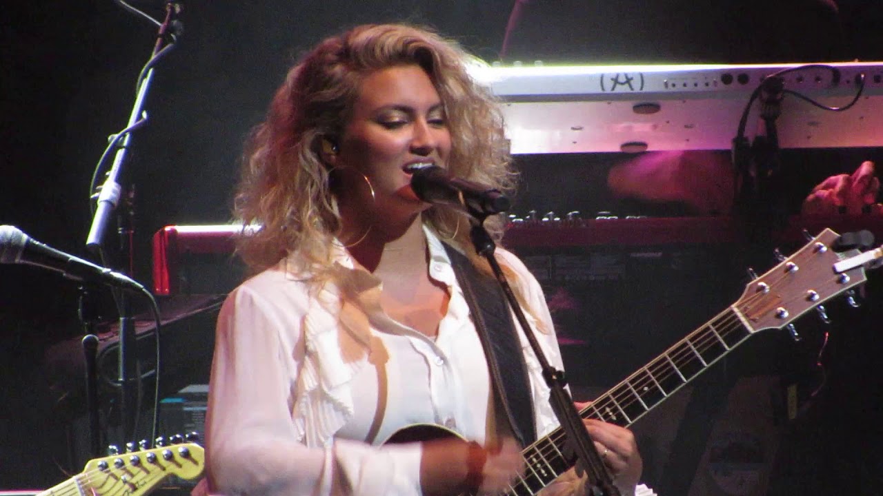 Tori Kelly performs at Summerfest 2019