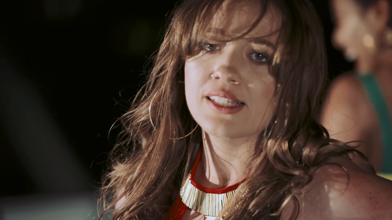 Lily Lyon - Bomba (Official Music Video)