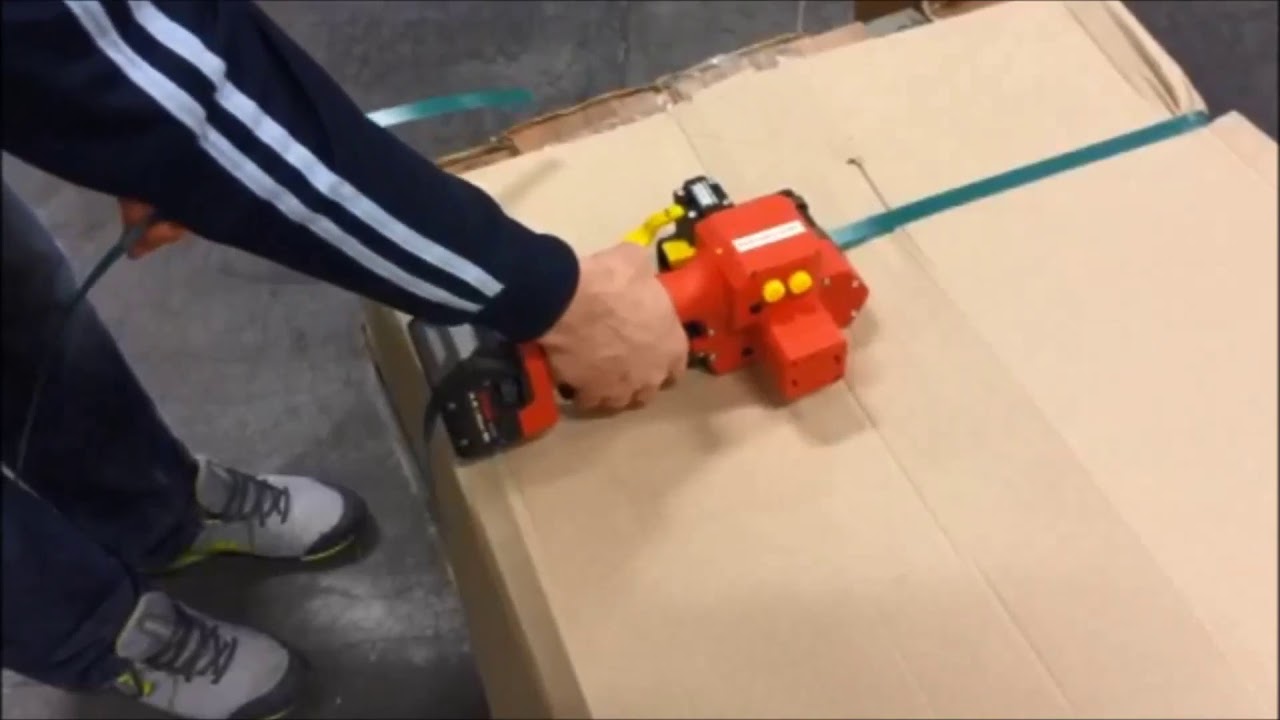 Máquina de cintar a bateria com cinta plástica Dynamic 2100