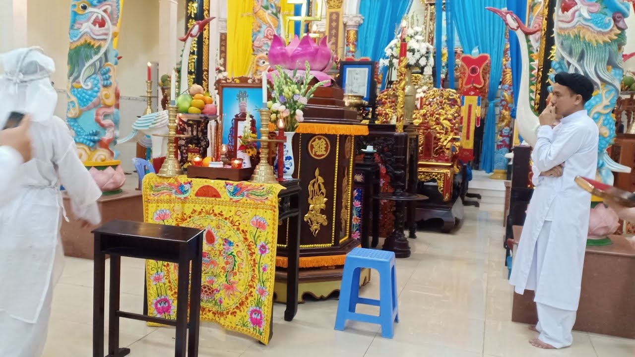 Di liên đài Anh Lớn Đầu Sư Thượng Thuận Thanh nhập bửu điện