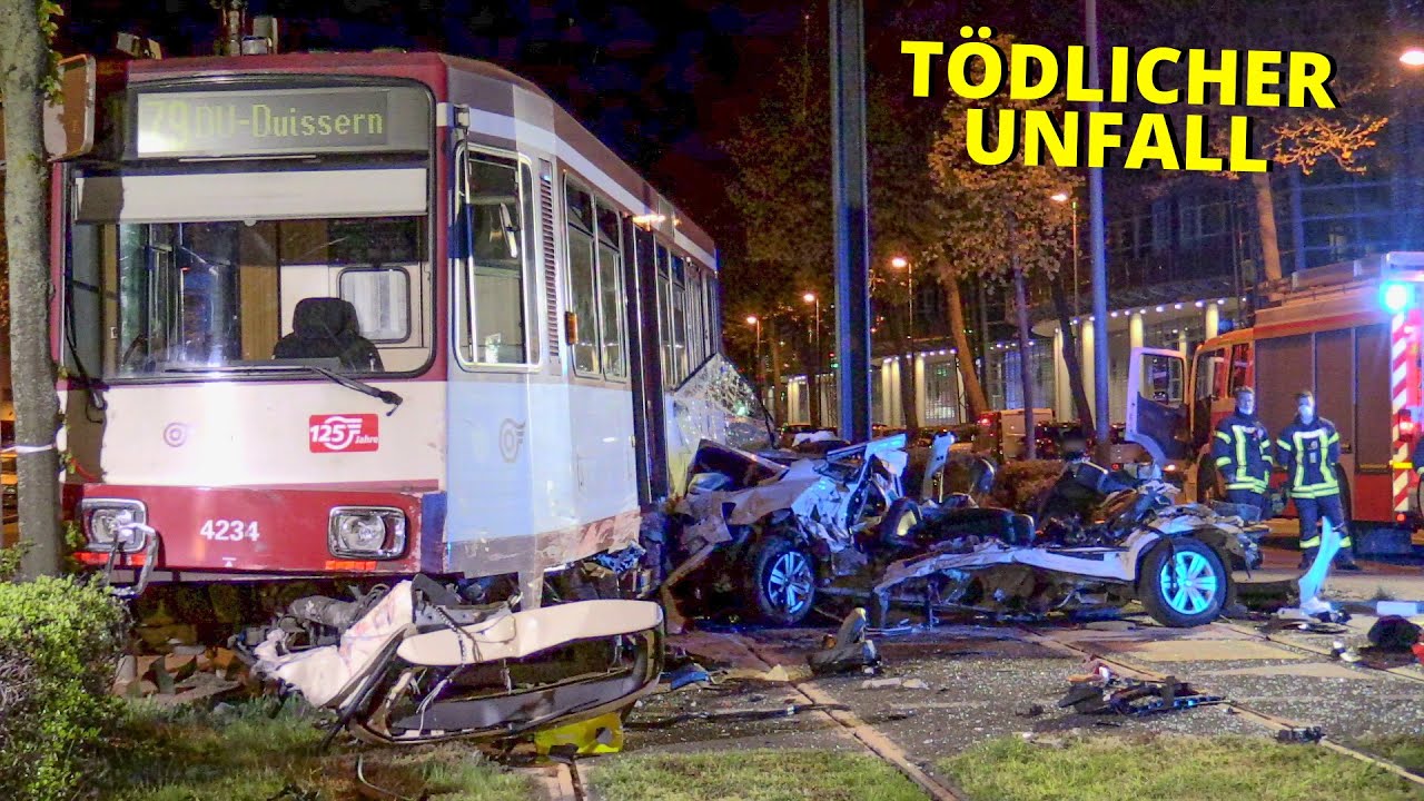 [TÖDLICHER HORRORUNFALL IN DÜSSELDORF] - U-Bahn krachte in Taxi | Bahn entgleist | Taxi zerstört -