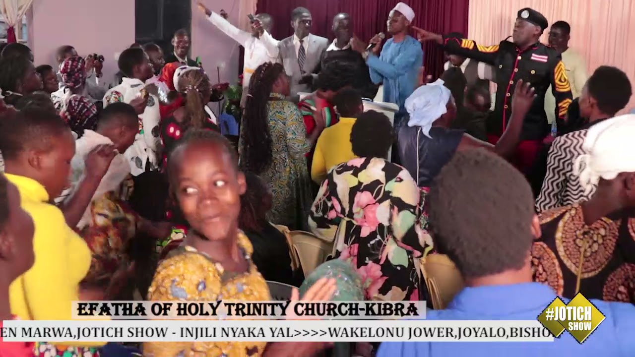 Bro. Wycliff performing MA E NDALO @EFATHA OF HOLY TRINITY CHURCH KIBRA