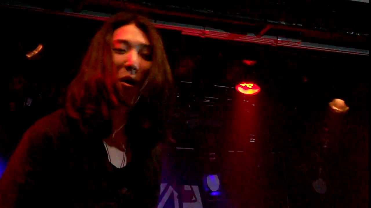 [FANCAM] AZIATIX - SUPERSTAR 110813 (Eddie focus)