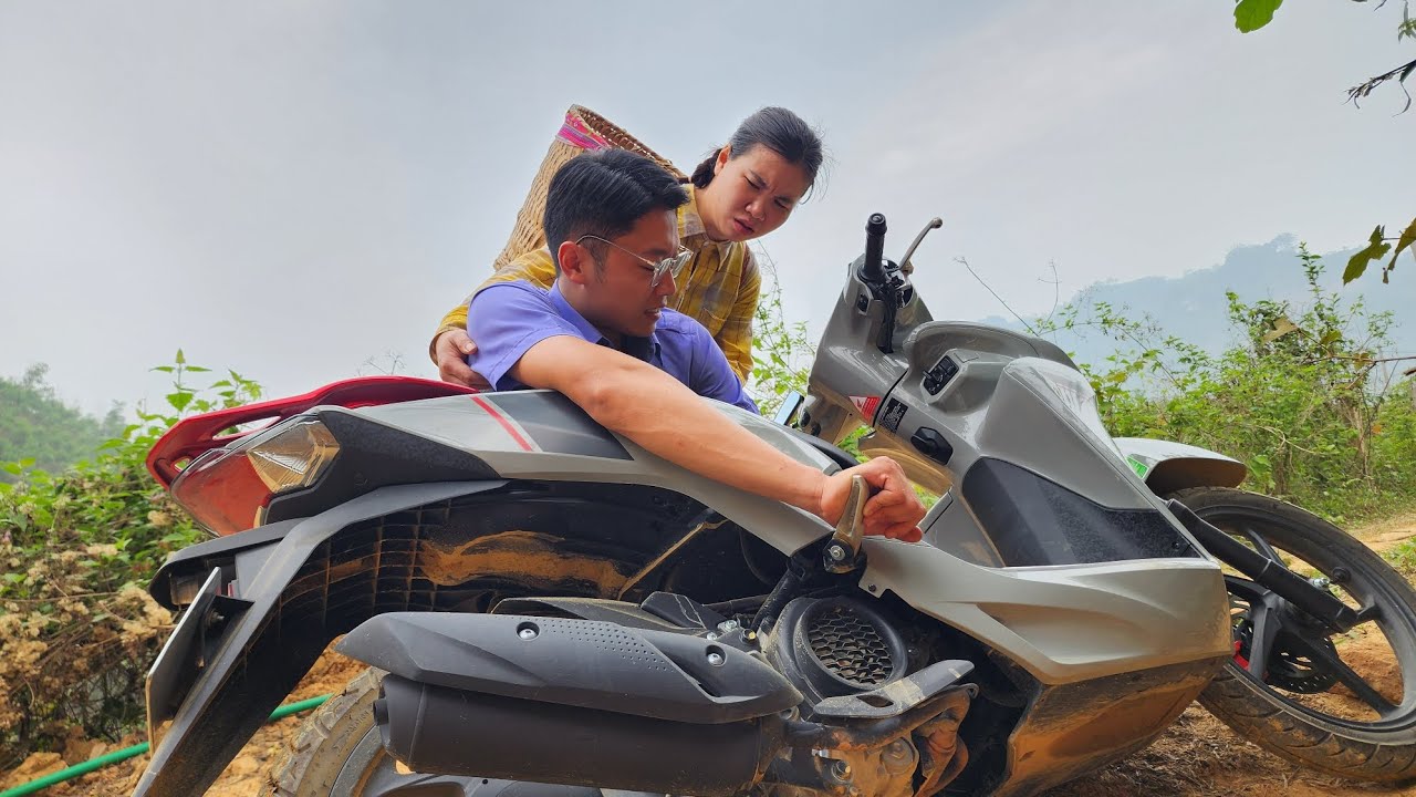 What happened to the prosecutor on the way to Linda's house? L&yacute; Tử Lindan