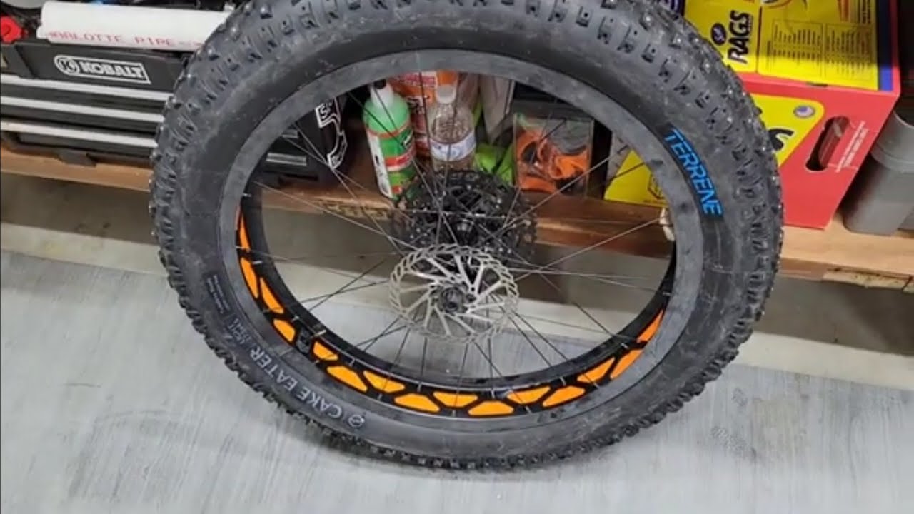 2022 Fezzari Kings Peak Fat Bike - Part 4 - Installing Fatty Stripper Tubeless Strips