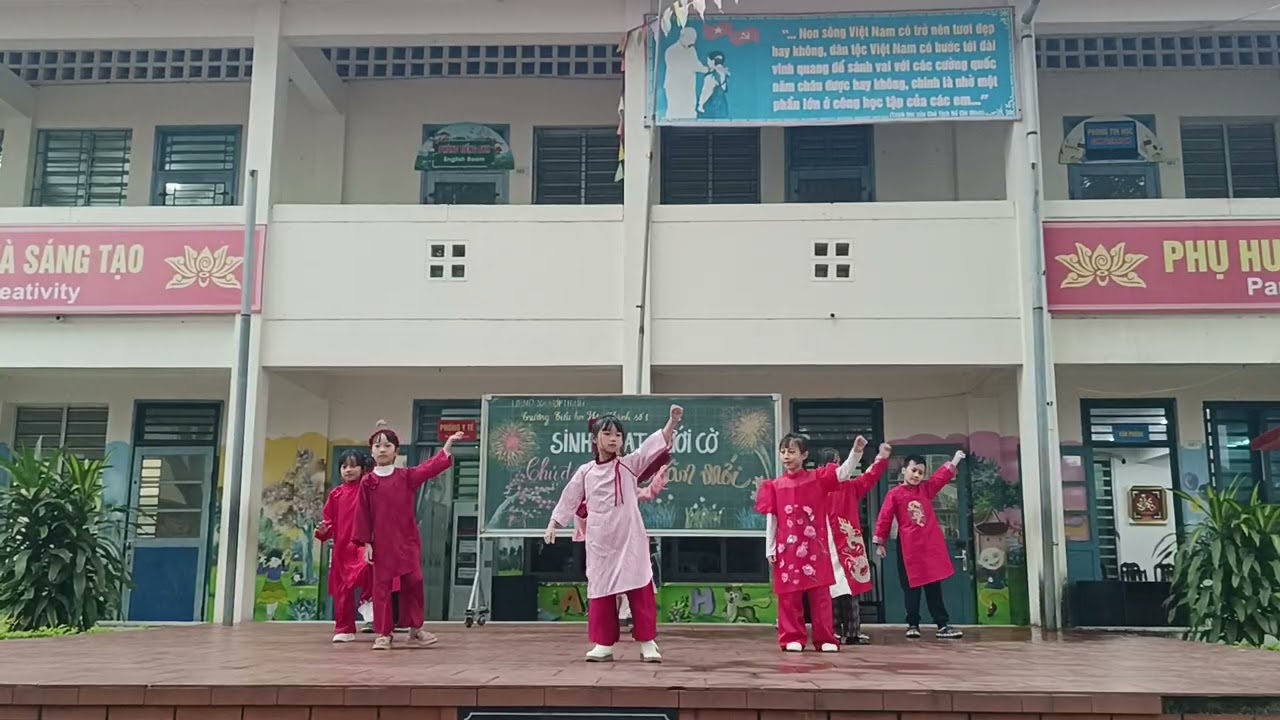Trực ban lớp 4A- Đoản Xuân Ca trường tiểu học Hợp Thịnh số 1 
