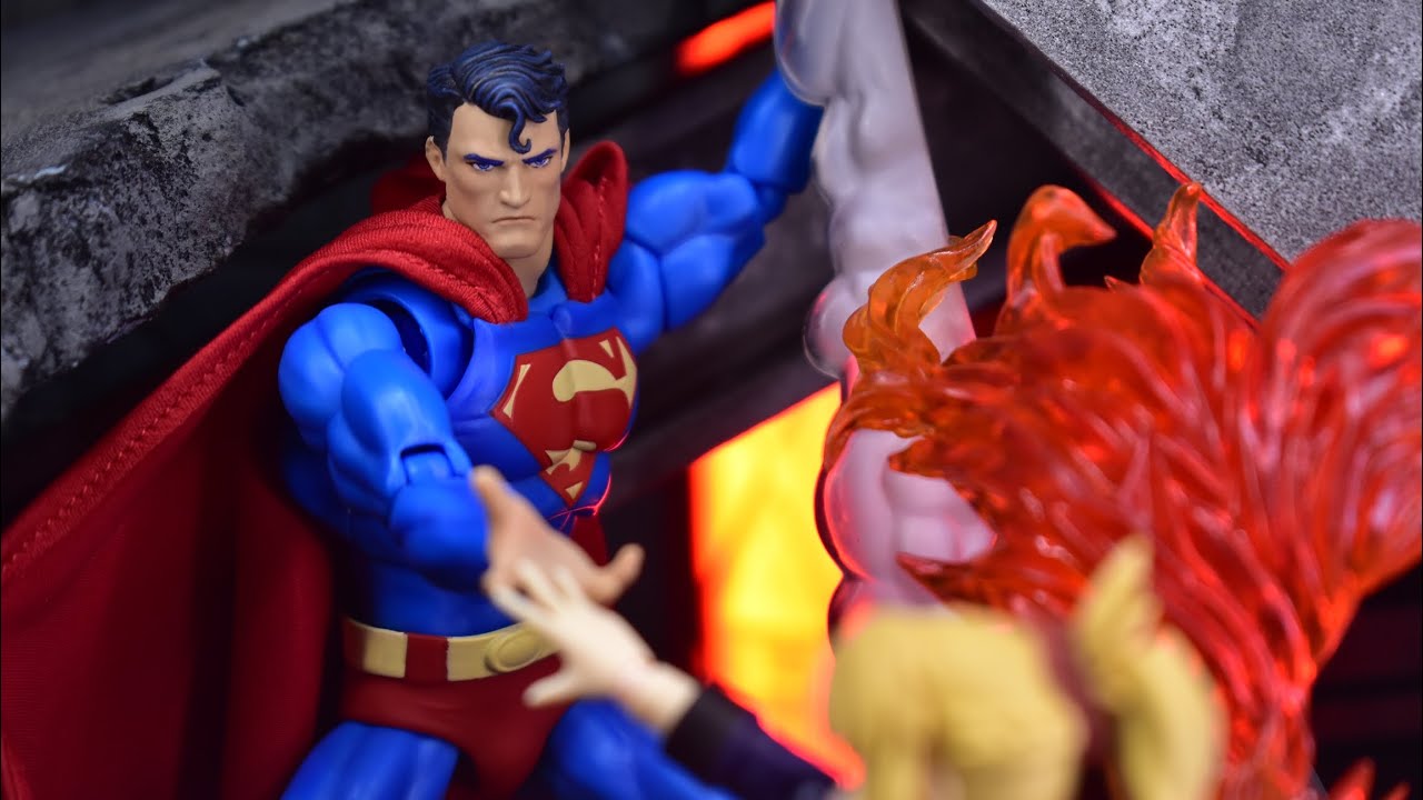 Medicom Mafex 117 (Batman Hush) Superman Hush ver. Review