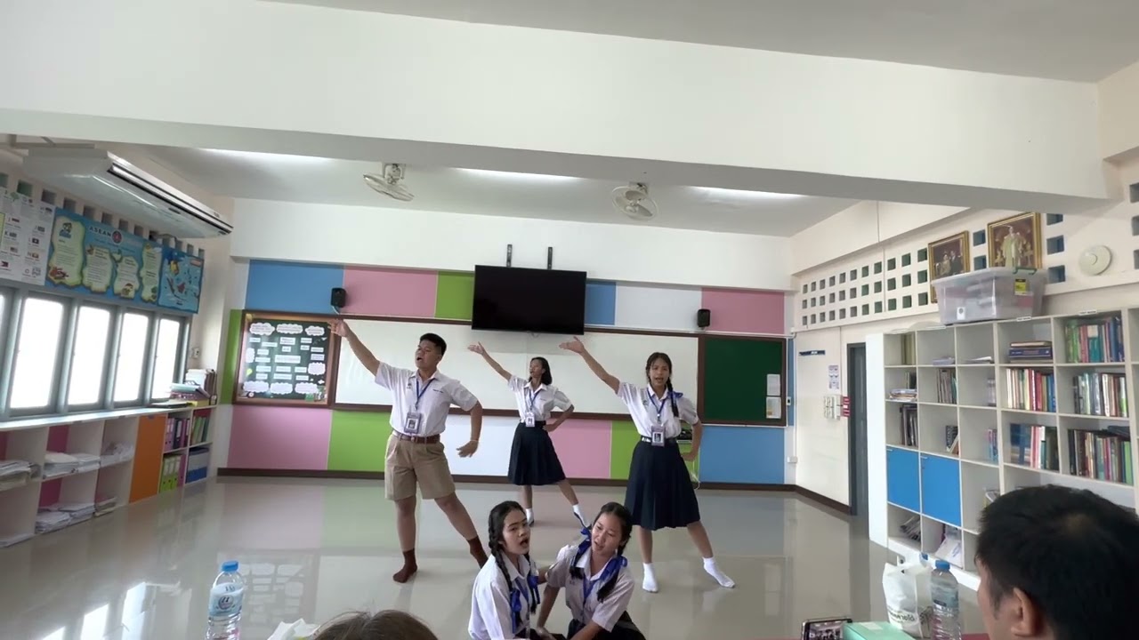 โรงเรียนสระแก้ว เหรียญทองอันดับที่ 4 เพลงคุณธรรม ม.4 - 6 ระดับชาติ ครั้งที่ 70